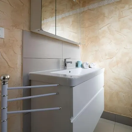 Solaris Deluxe With Pool View - 3 Bedrooms *