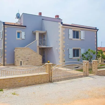 Solaris Deluxe With Pool View - 3 Bedrooms Apartamento *