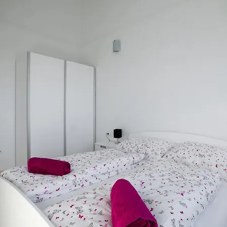 Apartamento Solaris Deluxe With Pool View - 3 Bedrooms
