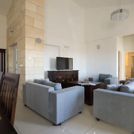 Solaris Deluxe With Pool View - 3 Bedrooms *