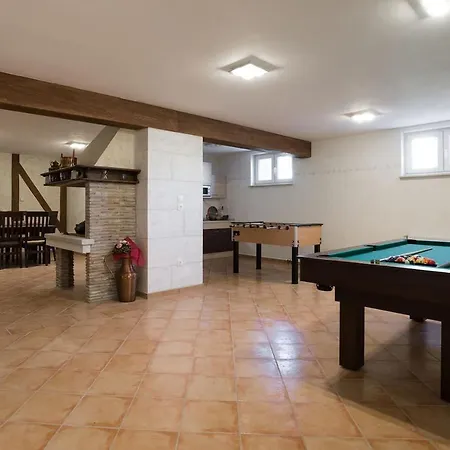 Solaris Deluxe With Pool View - 3 Bedrooms * Kaštelir